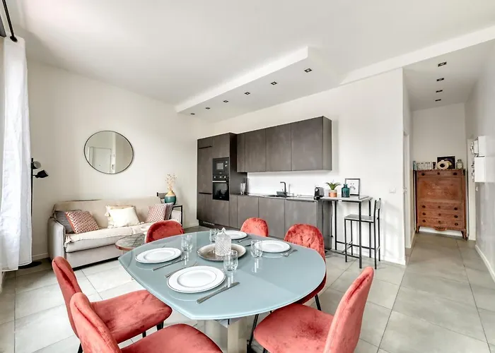 Centric 2 Steps Le Marais -republic Appartement Parijs
